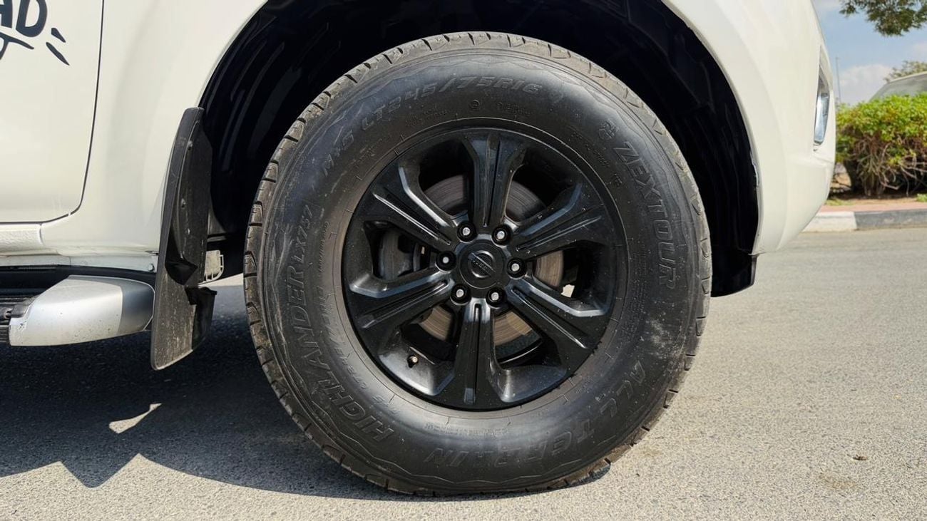 نيسان نافارا -