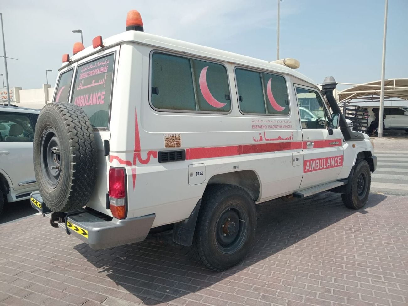 Toyota Land Cruiser 70 78 4.2L DIESEL MANUAL TRANSMISSION ( AMBULANCE )