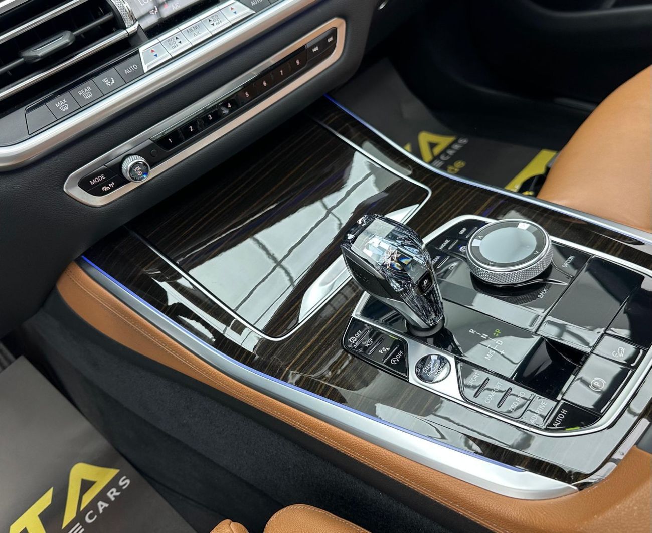 BMW X5 40i xDrive 3.0L 2019 BMW X5 xDrive 40i, Service History, 1 year warranty, 2026 Service Contract, GCC