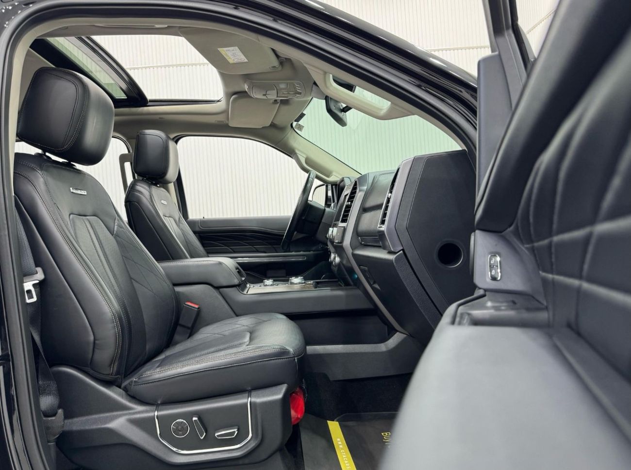 فورد إكسبيديشن Platinum 3.5L (400 HP) 4WD 2019 Ford Expedition Platinum, Warranty, Ford Service History, Full Optio