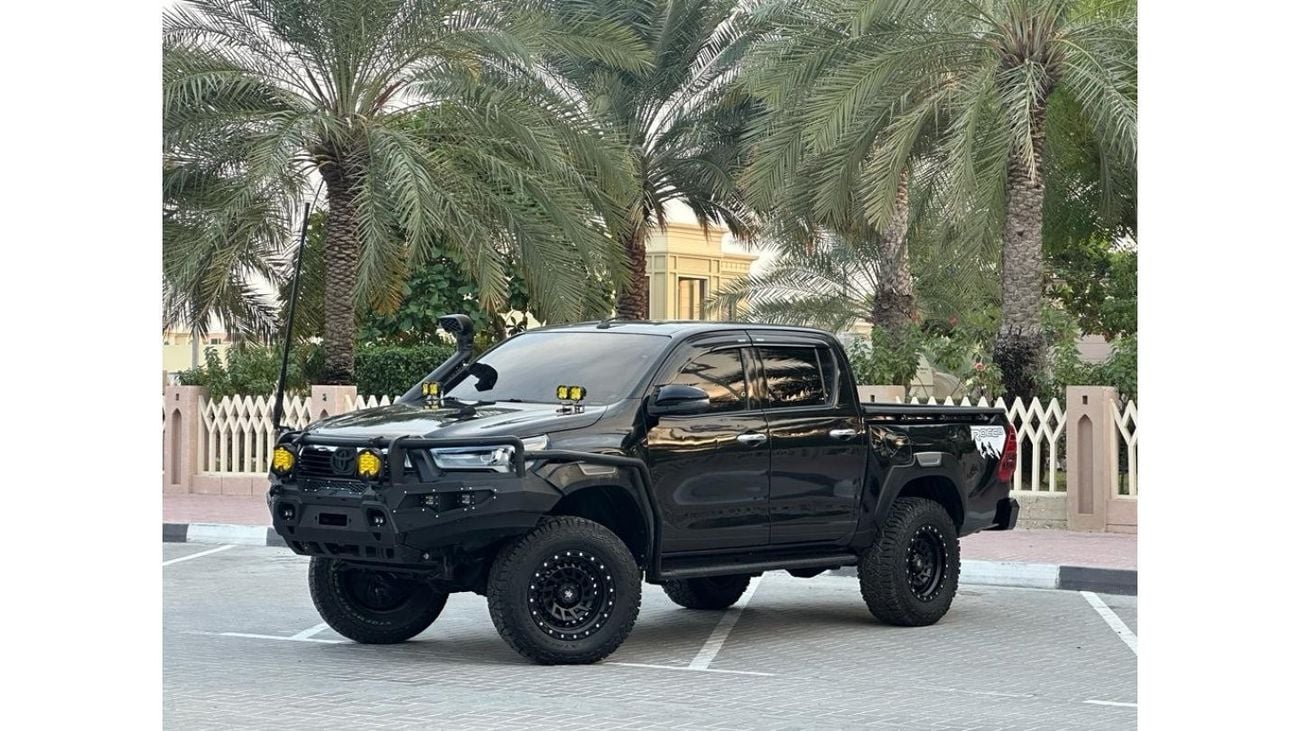 Toyota Hilux MODIFIED TO 2023 MODEL | PREMIUM BODY KIT INSTALLED | FRONT AND REAR BUMPER GUARD