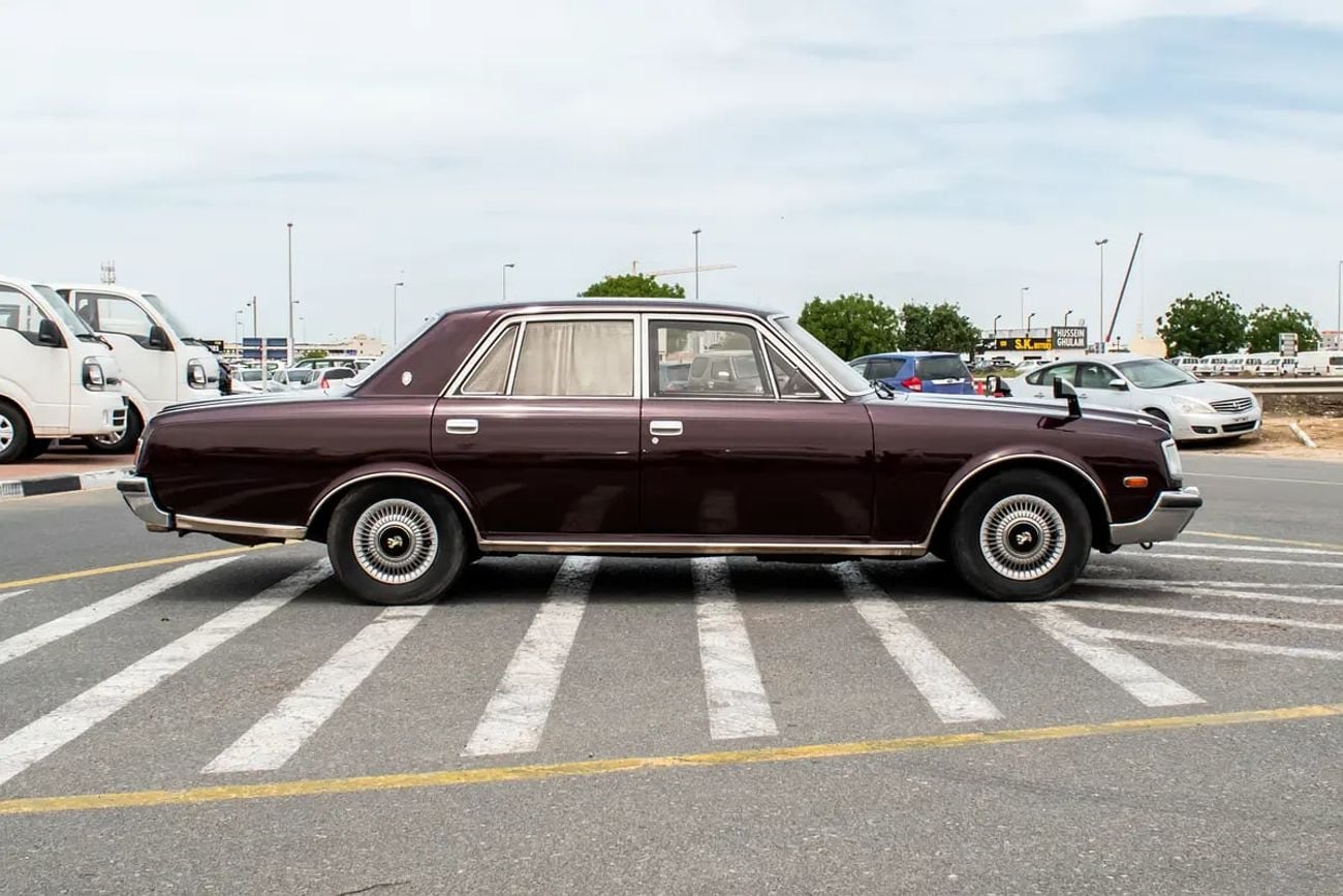 Toyota Century JAPAN IMPOTERD - ONLY 53,000 KM