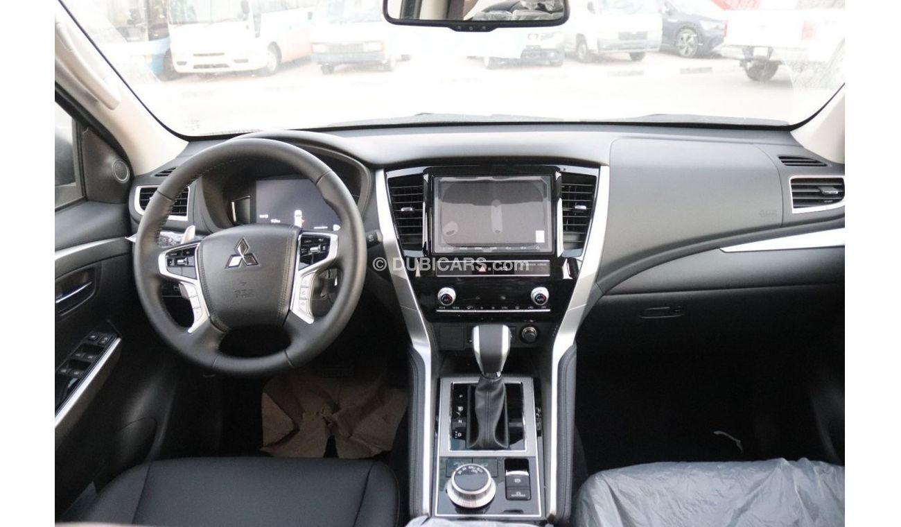 ميتسوبيشي باجيرو SPORT 2.4 DIESEL,4WD, ELECTRIC SEAT, PUSH START, HEAD LIGHT WASHER, PADDLE SHIFTER, LEATHER SEATS, S