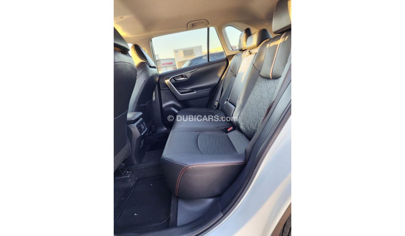 Toyota RAV4 TOYOTA RAV4 XLE FULL OPTIONS