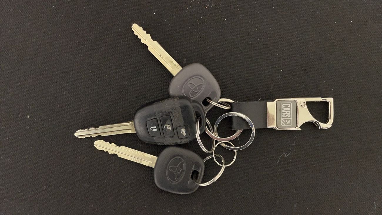 تويوتا يارس SE 1.5 | بدون دفعة مقدمة | اختبار القيادة في المنزل