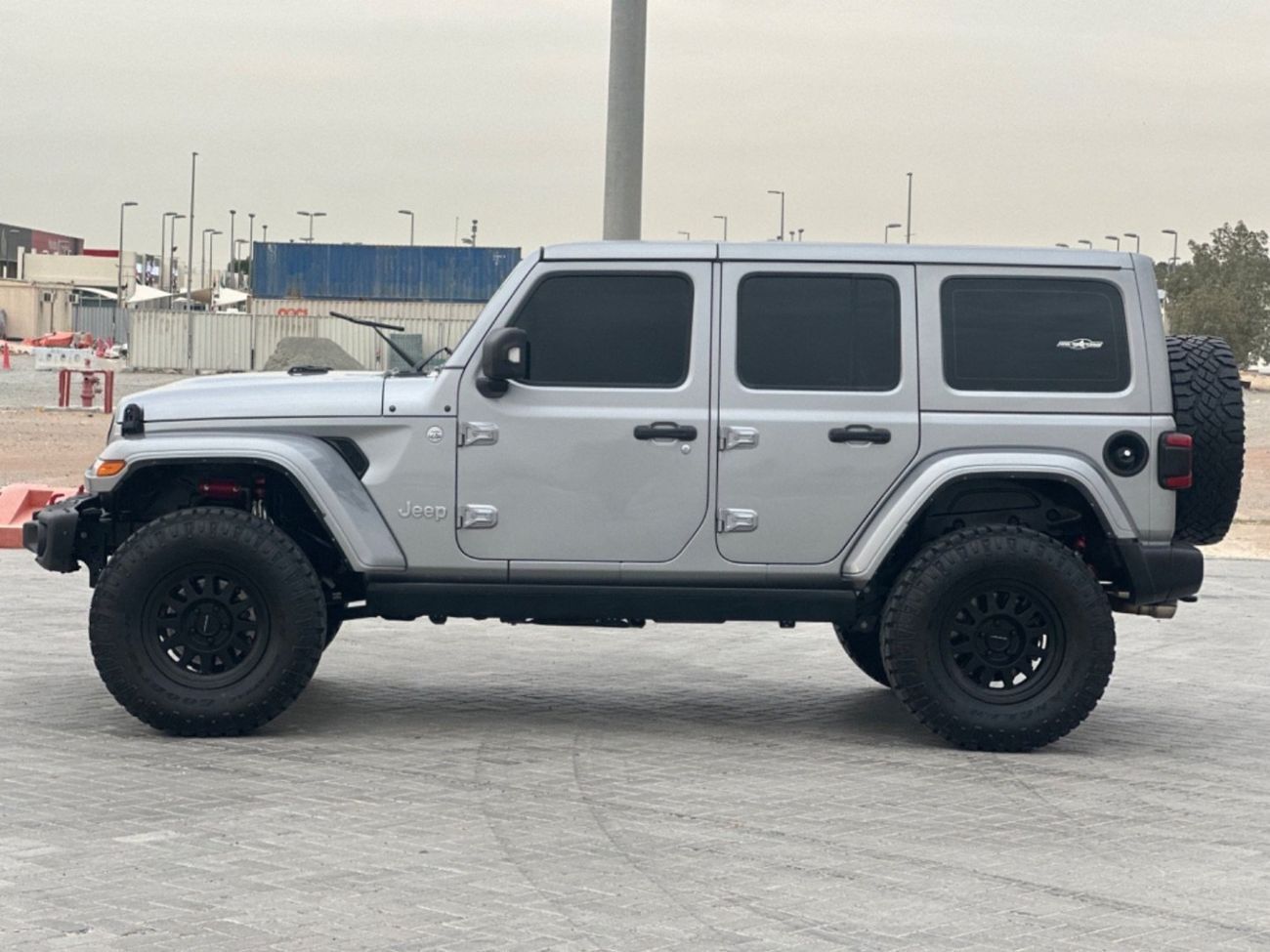 جيب رانجلر MODEL 2021 GCC CAR PERFECT CONDITION INSIDE AND OUTSIDE