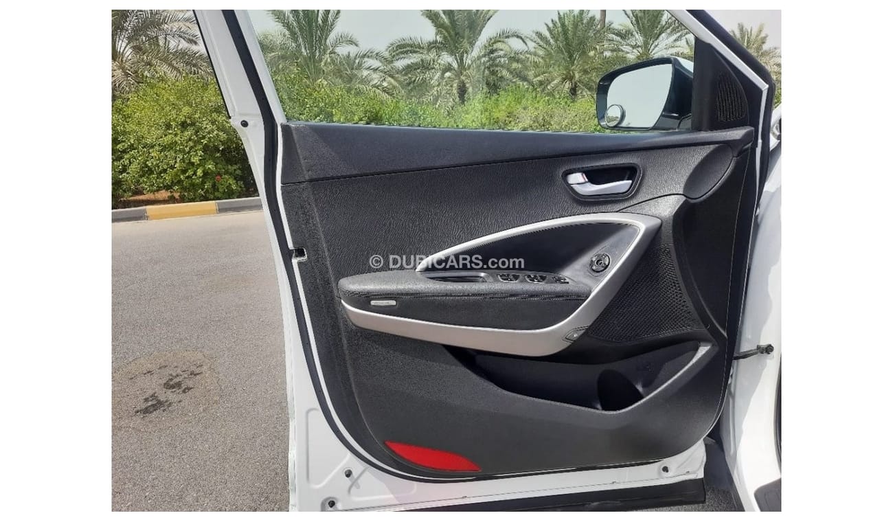 هيونداي سانتا في سبورت سبورت هيونداي سنتافي موديل 2016 بحالة ممتازة