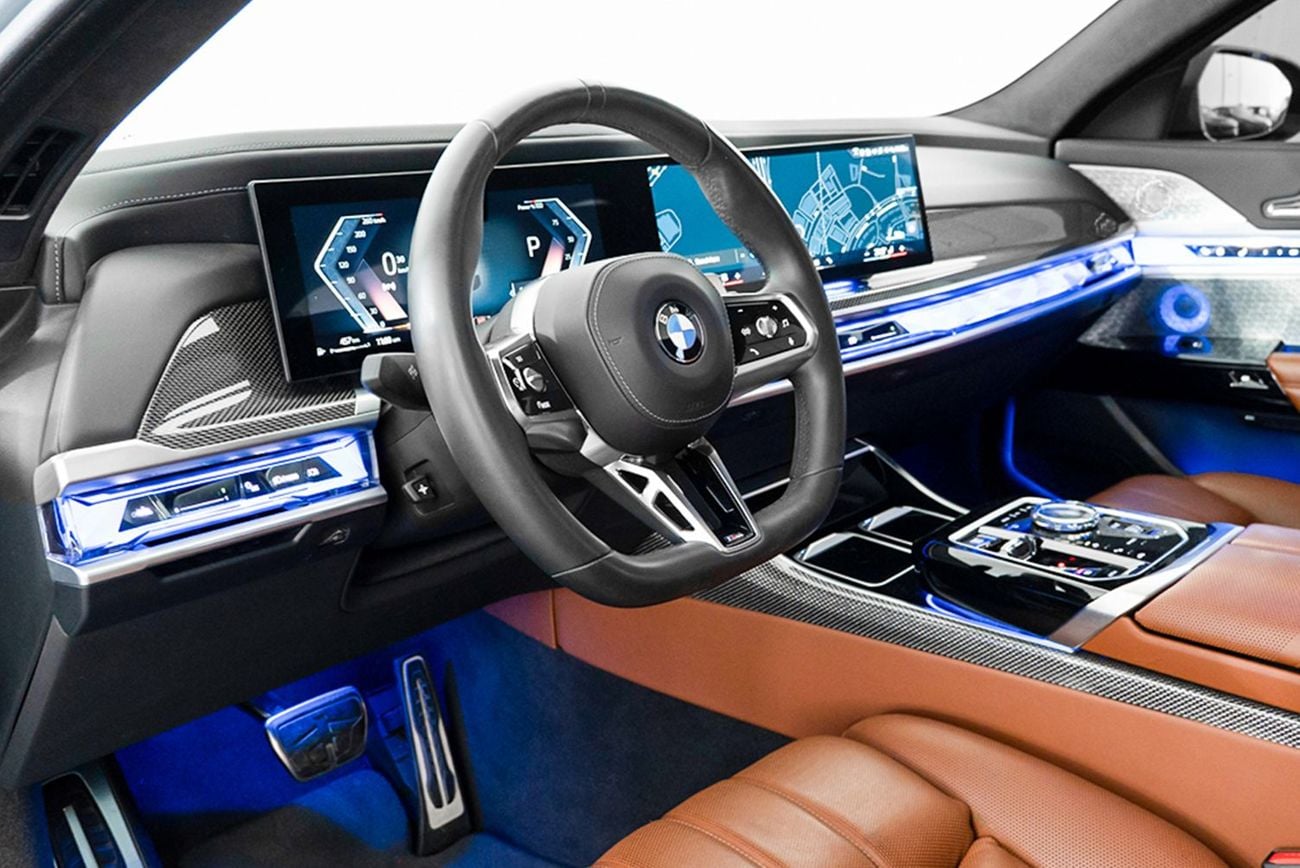 بي أم دبليو 740i