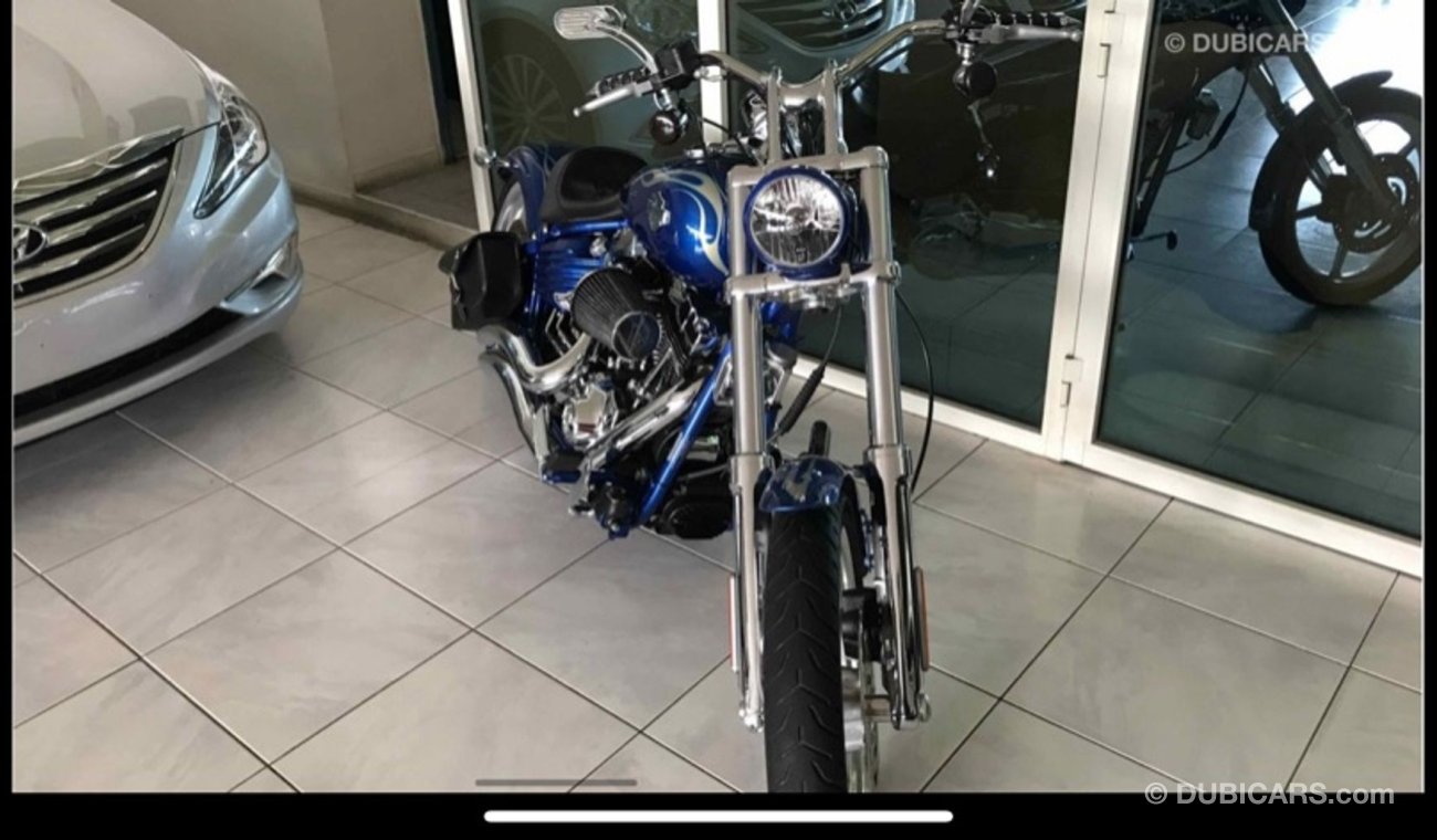 Harley-Davidson Rocker C 2009 Harley-Davidson® FXCWC - Rocker C, 2009 Harley-Davidson® Rocker™ C The chromed-out cousin to th