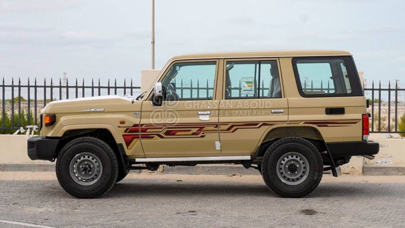 Toyota Land Cruiser 70 LC 76 Hard Top 4.0L