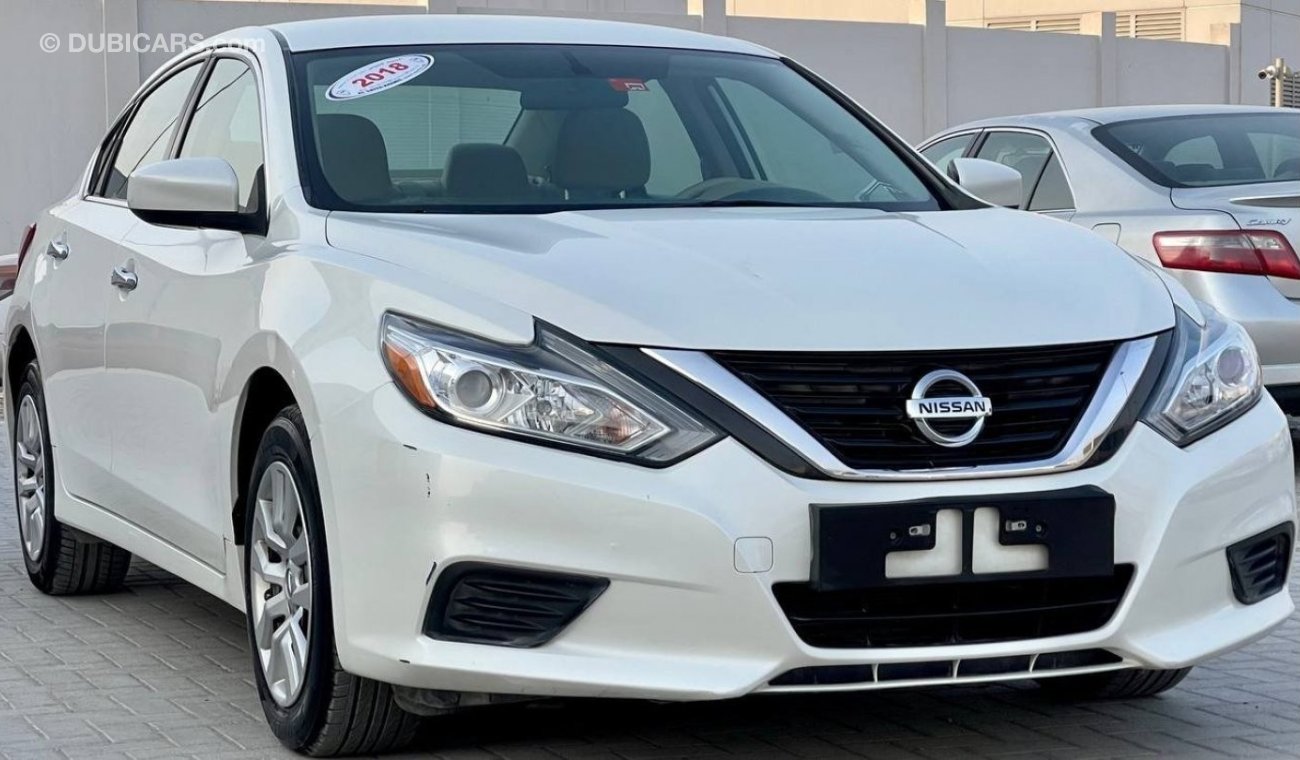 Nissan Altima Nissan Altima 2018 GCC in excellent condition without accidents, very clean inside and outside