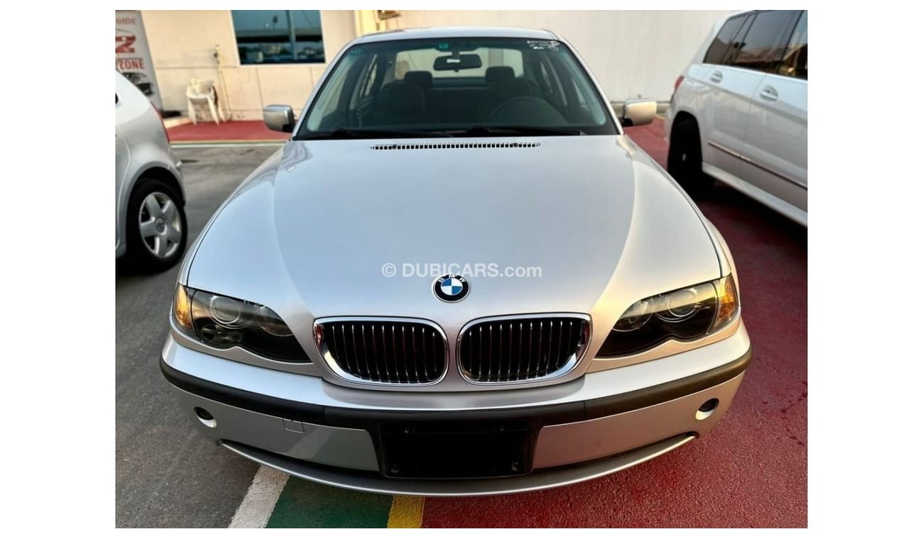 Used BMW 320i BMW 320 low mileage 2002 for sale in Dubai - 633586