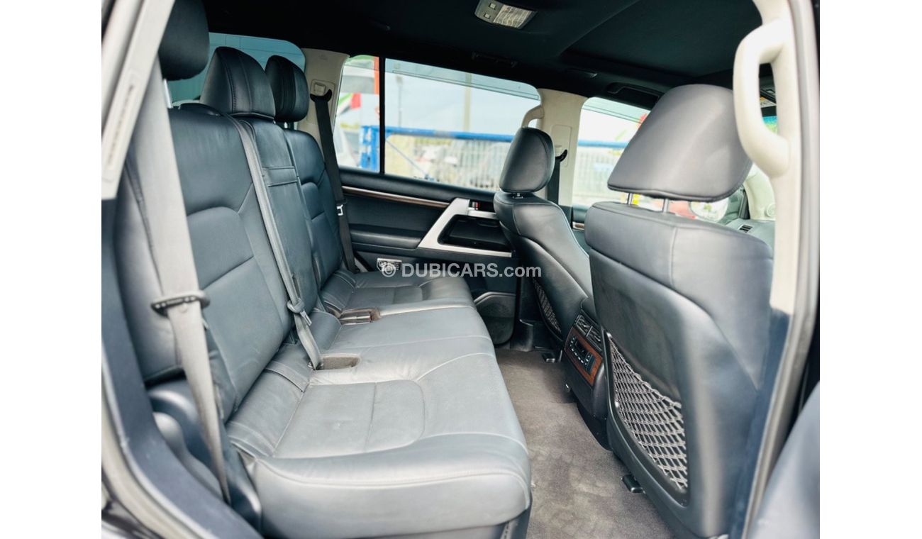 تويوتا لاند كروزر