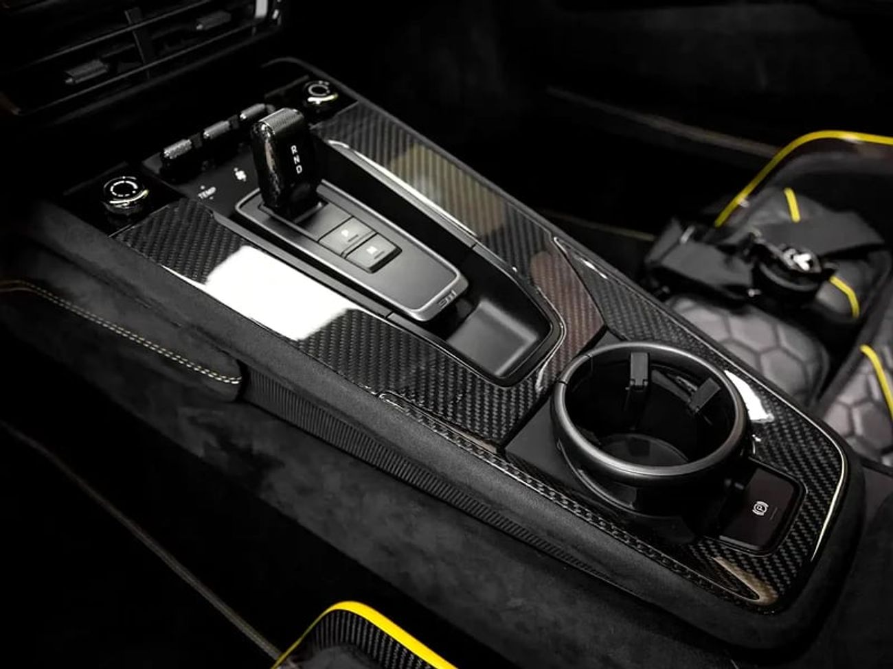 Porsche 911 Turbo S 3.8L (645 HP) Coupe Turbo S 3.8L