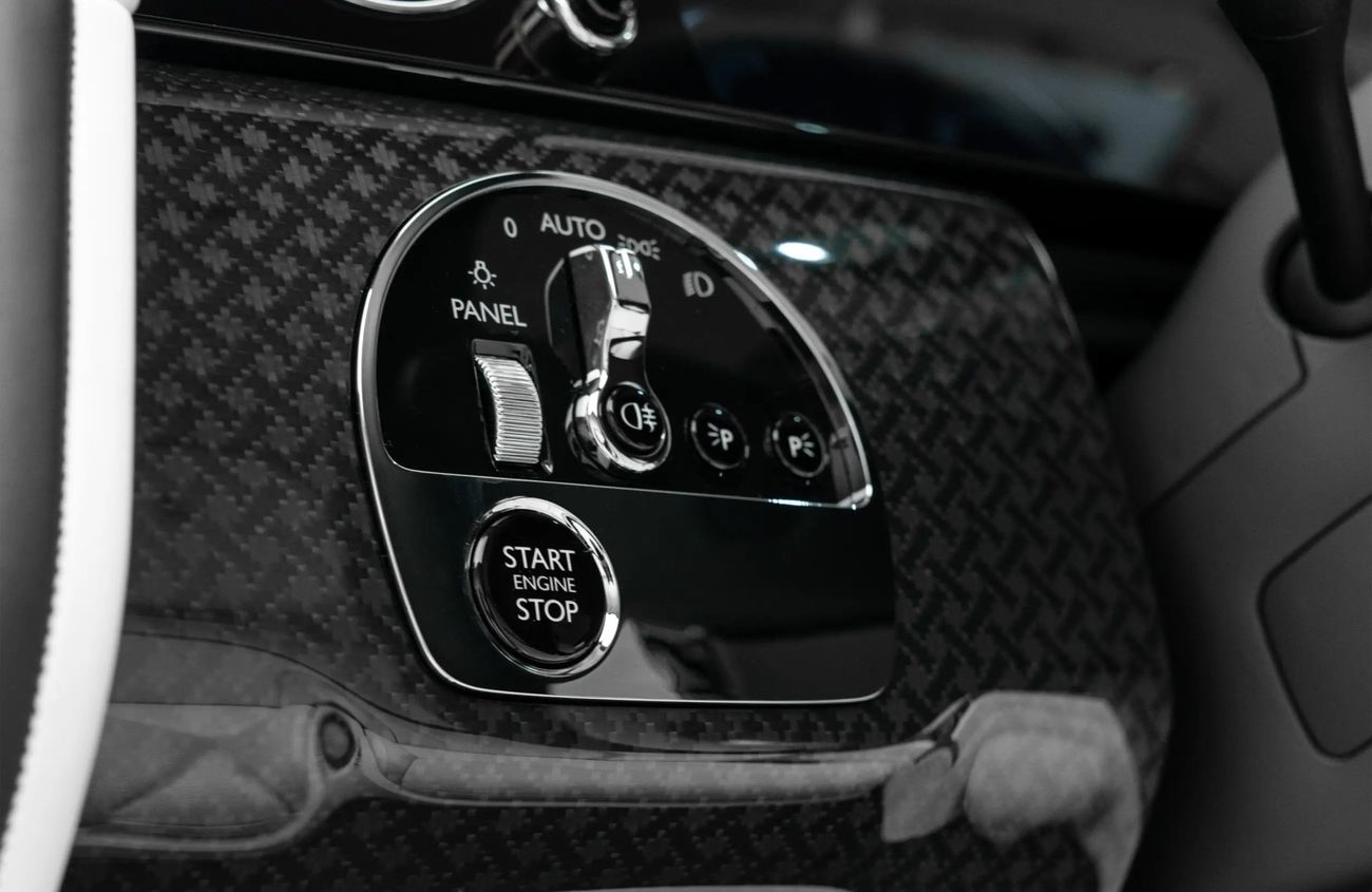 رولز رويس كولينان 6.75 L V-12 twin-turbocharged Engine | Warranty