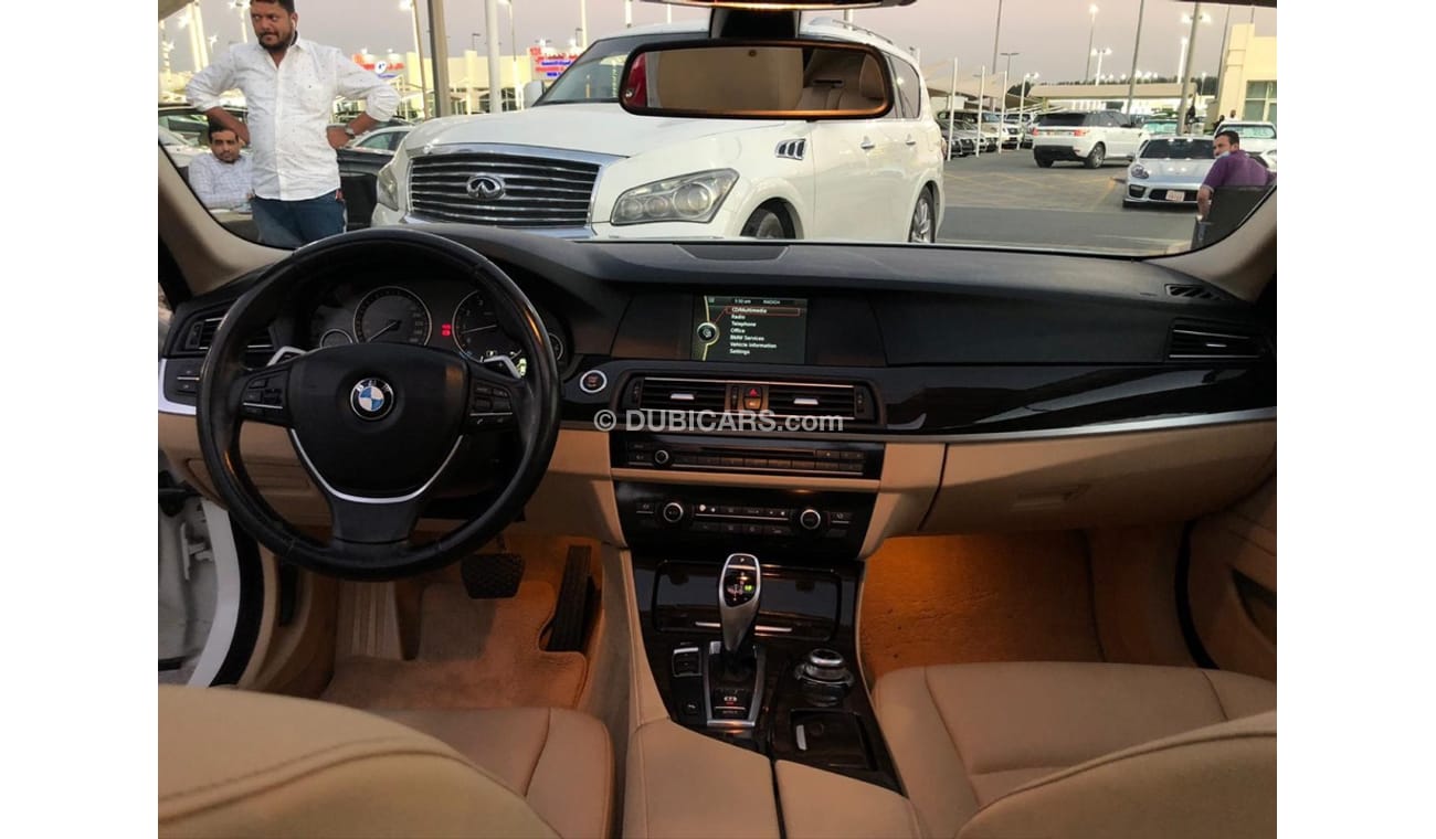 بي أم دبليو 528i موديل 2012 خليجي فل مواصفات كراسي جلد ومثبت سرعه وتحكم كهربي كامل ونظام صوت ممتاز وكاميرا خلفيه ومدخ