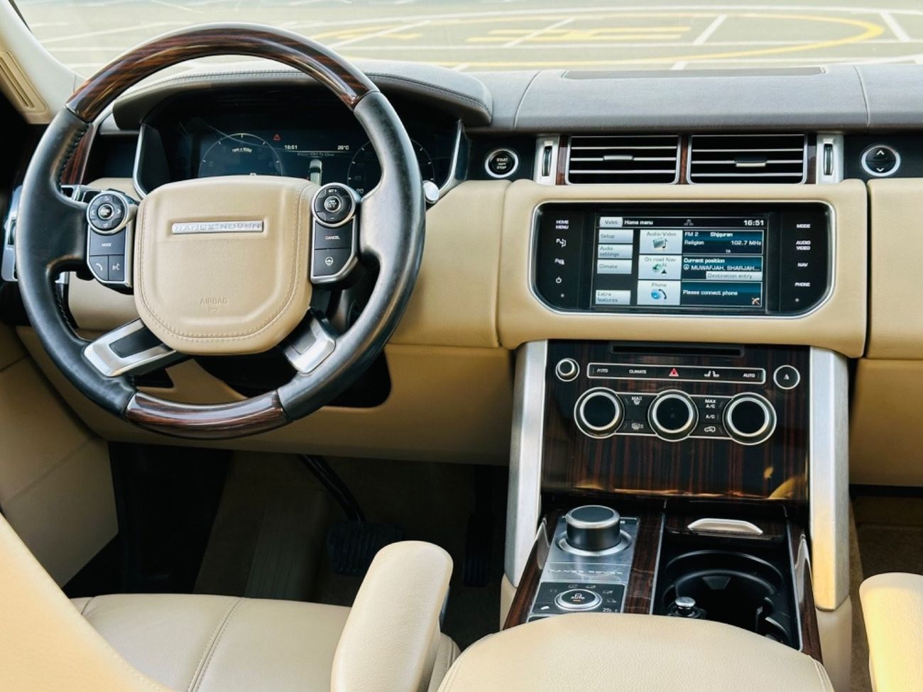 Land Rover Range Rover RANG ROVER VOUGE MODEL 2015 GCC SPACE