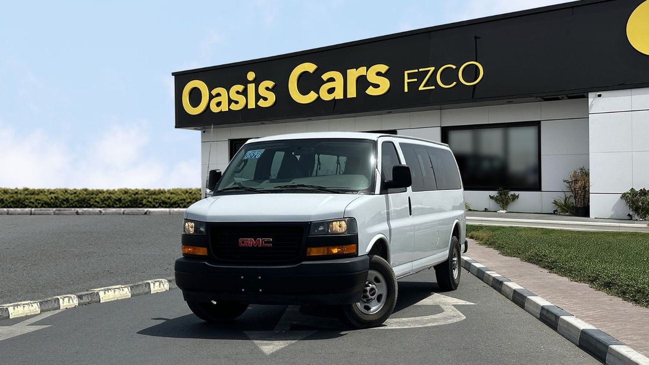 GMC Savana 3500 EXT Passenger 15 Seater GCC 6.6L V8