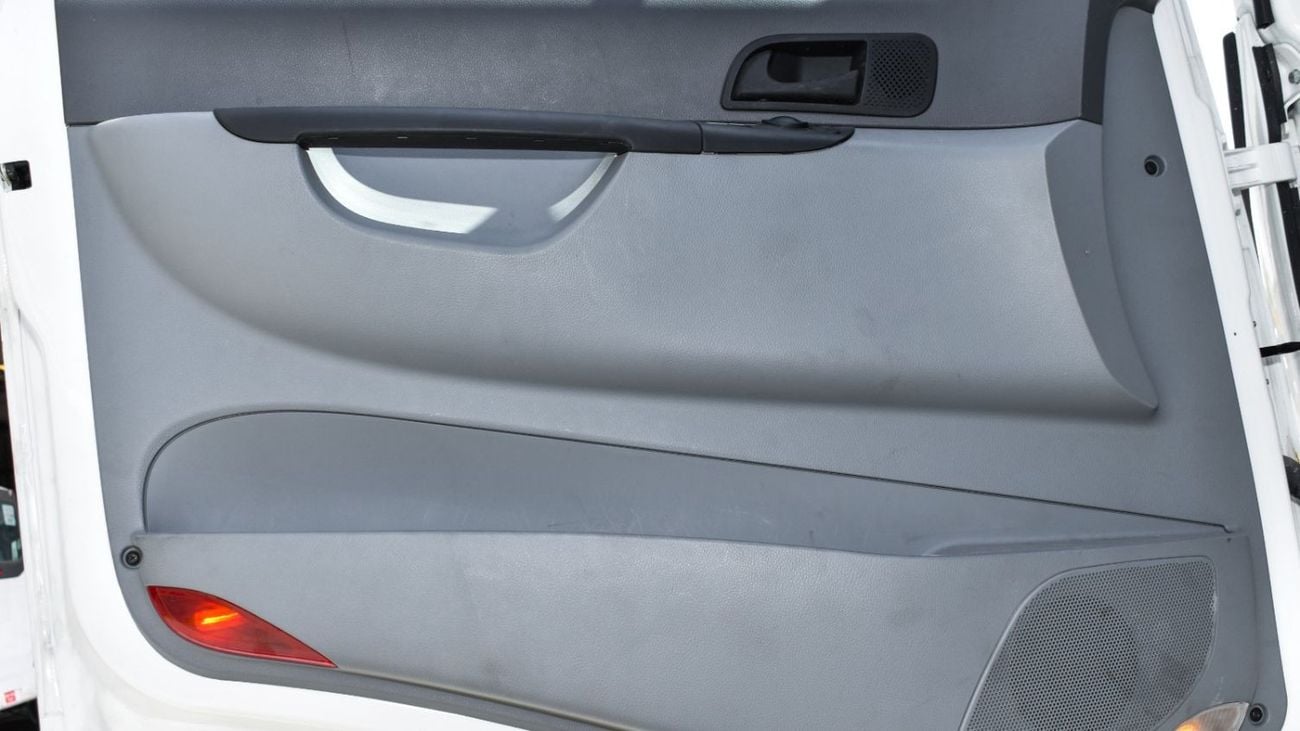 تاتا بريما TATA PRIMA 4X2 Tractor Head