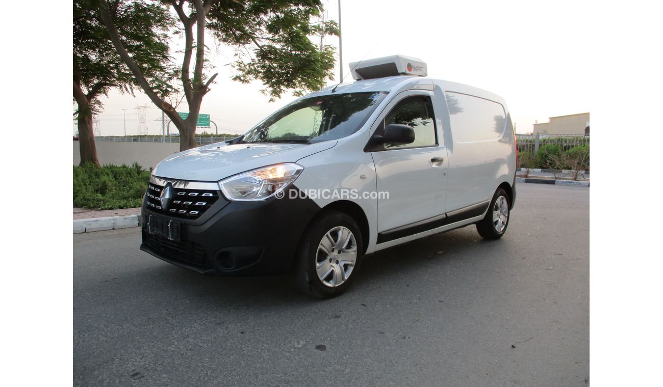 رينو دوكر فان 2018 مع ثلاجه بحاله الوكاله ماشيه فقط 28000 كيلوا تحت الضمان