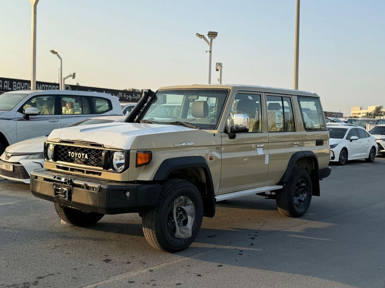 Toyota Land Cruiser 70 TOYOTA LC76 HARDTOP 5 DOORS 4.0L PETROL V6 MID OPTION M/T 2025 MODEL