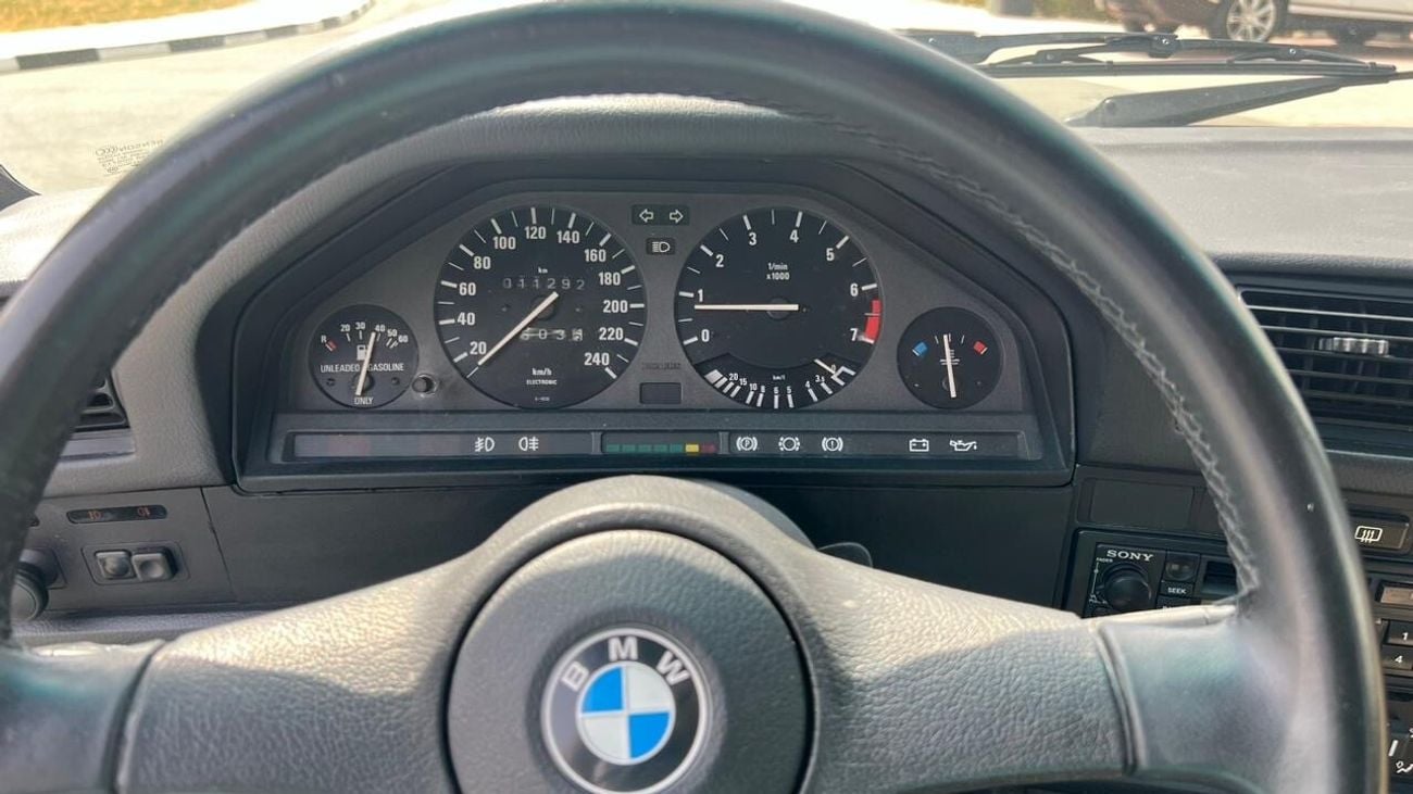 BMW 325 BMW E30 325i