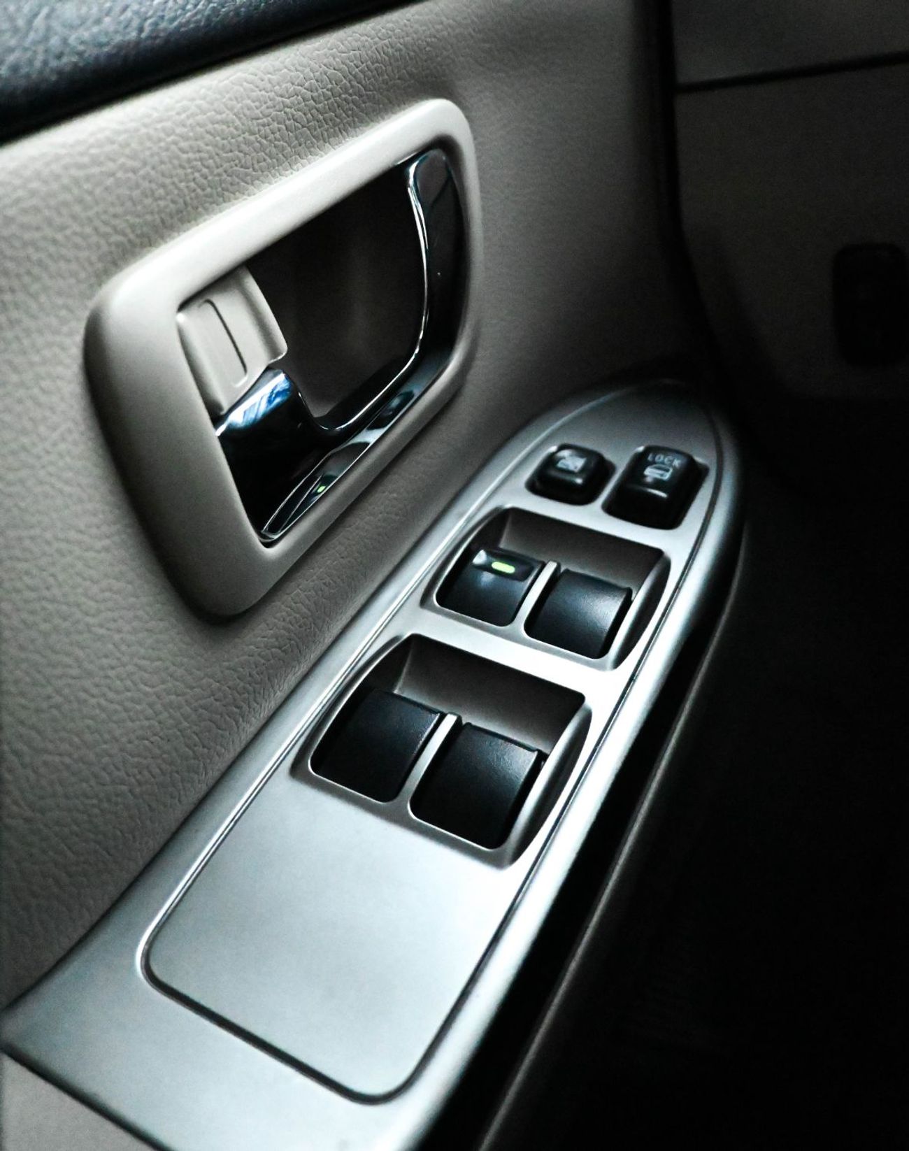 ميتسوبيشي باجيرو MITSUBISHI PAJERO 2017 GLS 3.8L GCC IN EXCELLENT CONDITION