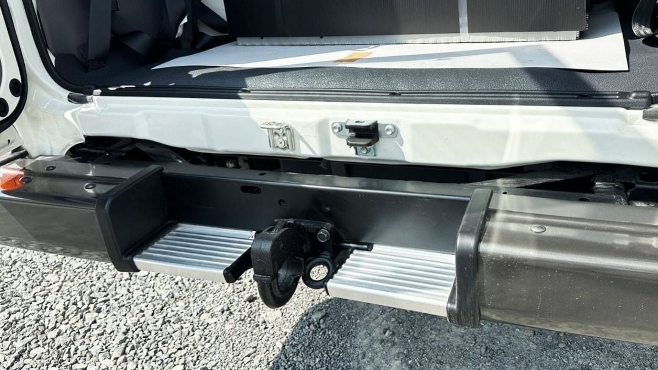 Toyota Land Cruiser 70 Std 4.0L AWD