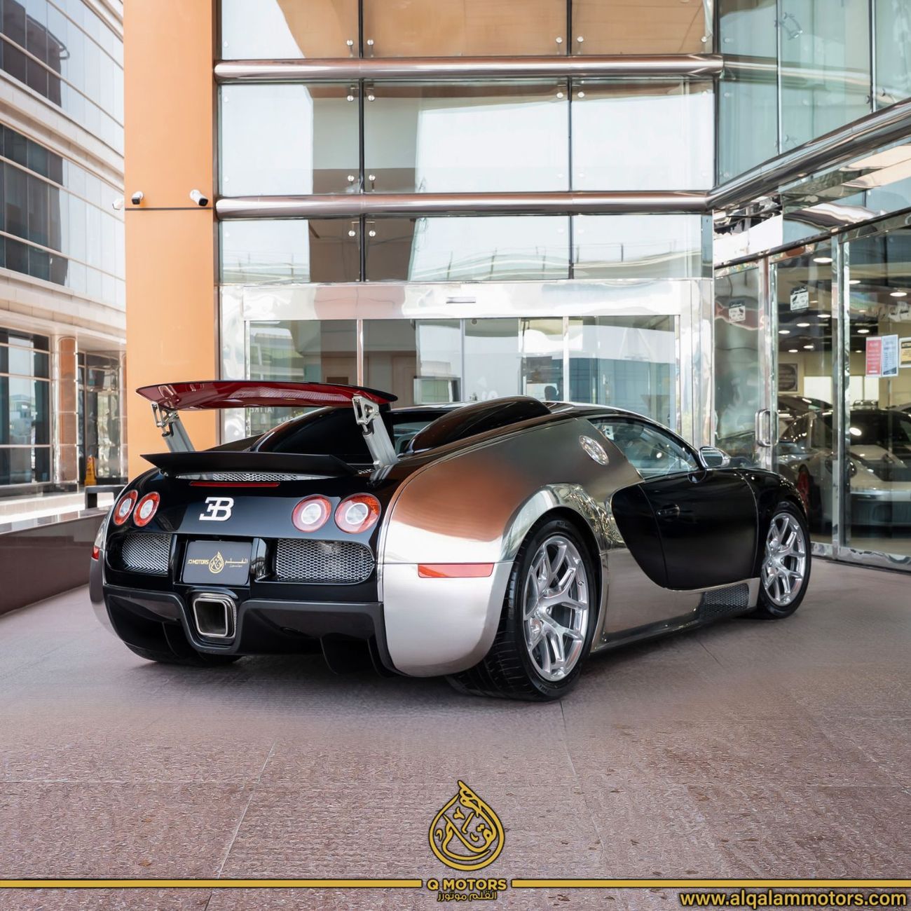 بوغاتي فيرون 2010 BUGATTI VERYON NOCTURNE GCC DONE ONLY 4000KM WITH 2 YEARS SERVICE CONTRACT