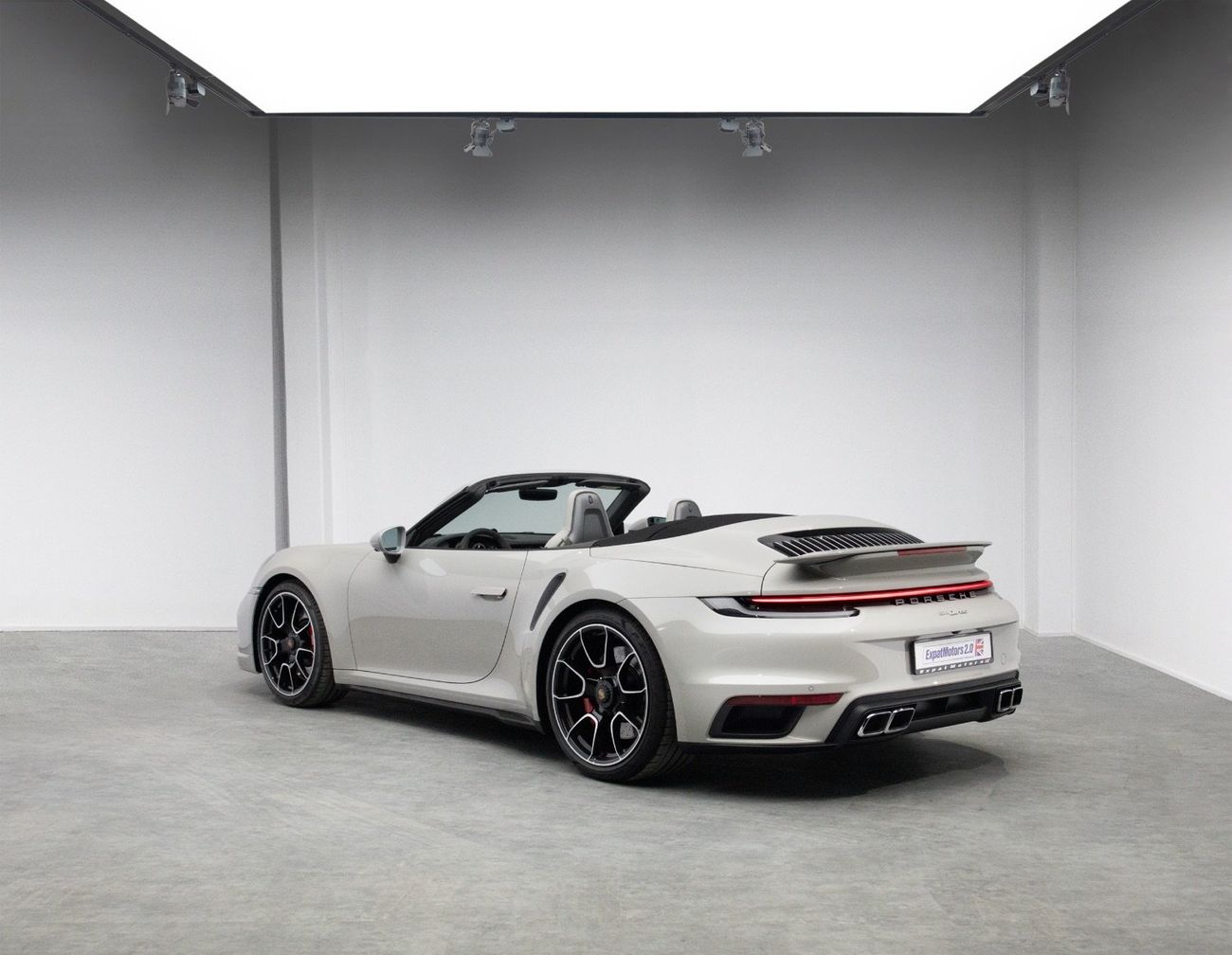 بورش 911 Turbo 3.8L (580 HP) Convertible