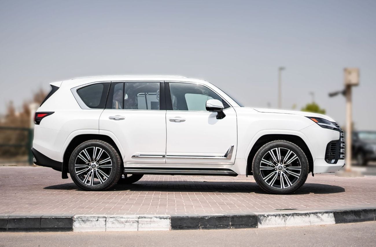 Lexus LX 700h 2026 Lexus LX700h Signature 3.5L AT Hybrid (White-Tan) 7 Seats