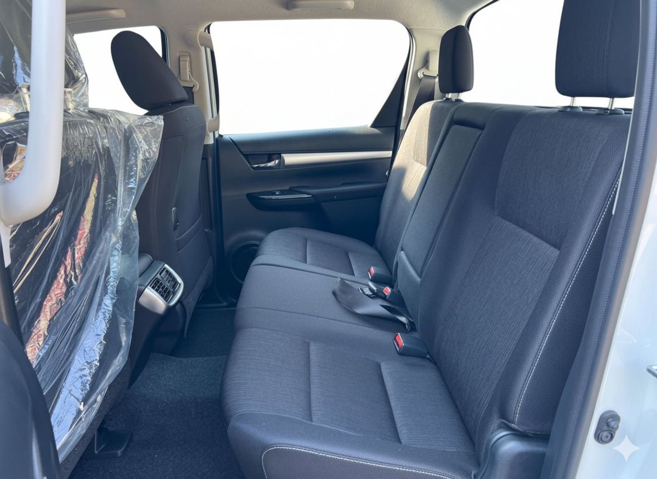 تويوتا هيلوكس Toyota Hilux 4*4 SR5 AT diesel 2025