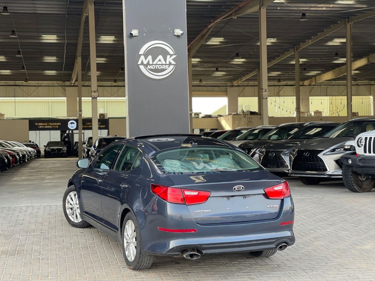 Kia Optima FULL OPTIONS / PANORAMIC SUNROOF / IN PERFECT CONDITION