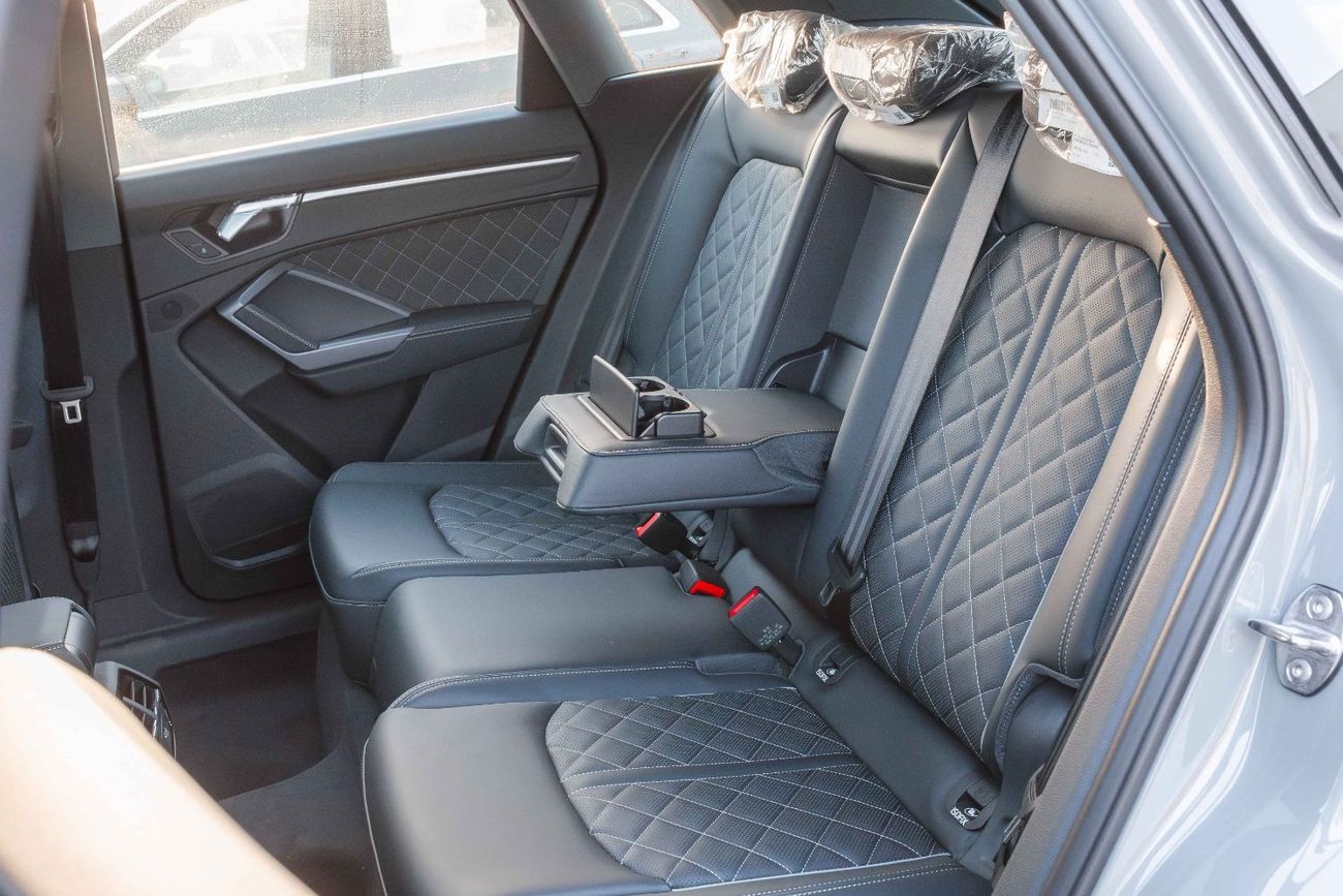 أودي Q3 Audi Q3 TFSI 35 S Line 1.5 Turbo (2025) Nardo Grey