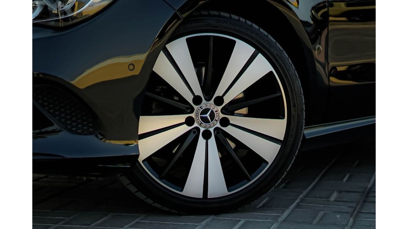 Mercedes-Benz CLA 200