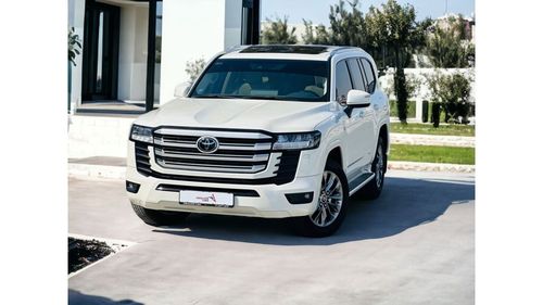 Toyota Land Cruiser AED 3, 810 PM | LAND CRUISER GXR 2022 | ORIGINAL PAINT | GCC SPECS | MINT CONDITION
