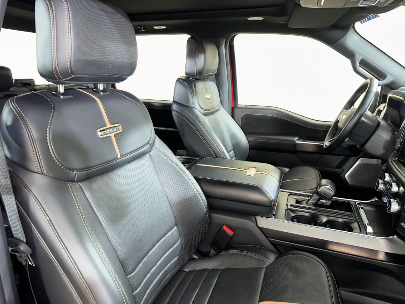 فورد F 150 PLATINUM CREW CAB /1823EW/AL TAYER MOTORS/ AL QOUZ SHOWROOM