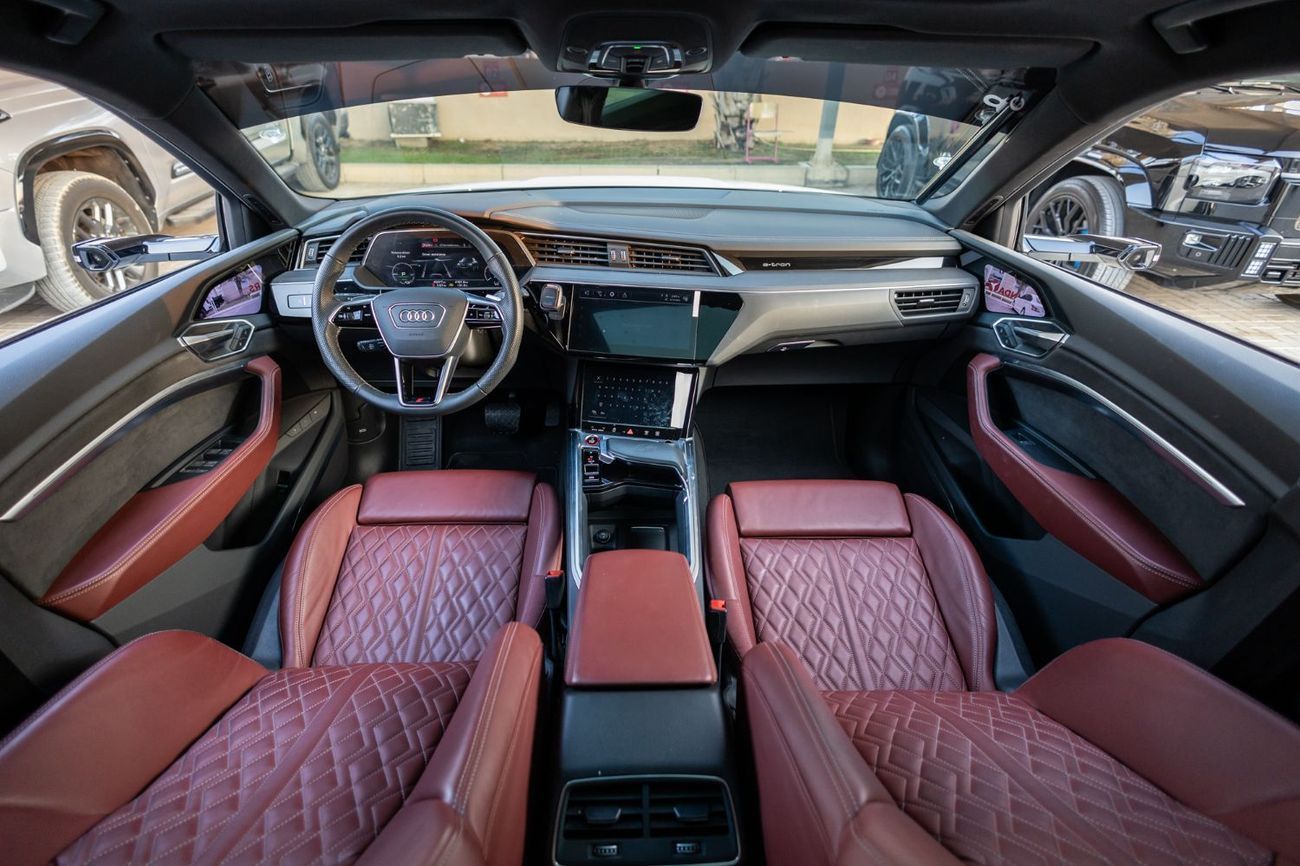 أودي اي ترون 55 Quattro