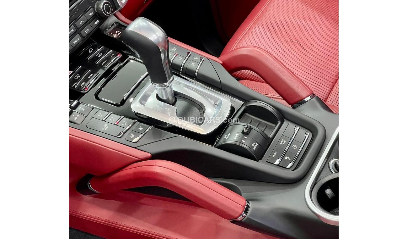 Porsche Cayenne 2017 Porsche Cayenne Platinum Edition, Full Service History, Warranty, GCC