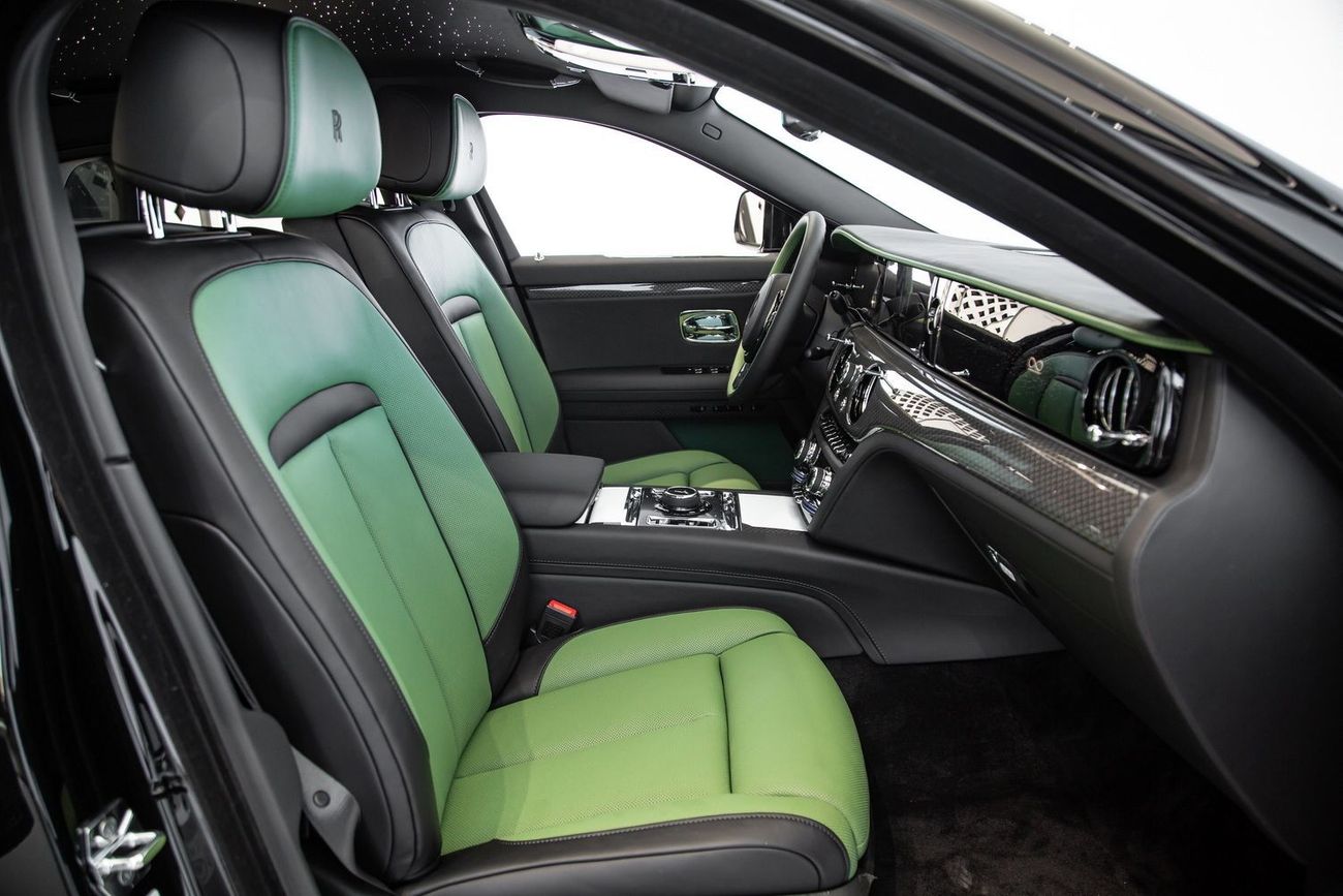 رولز رويس جوست BLACK BADGE