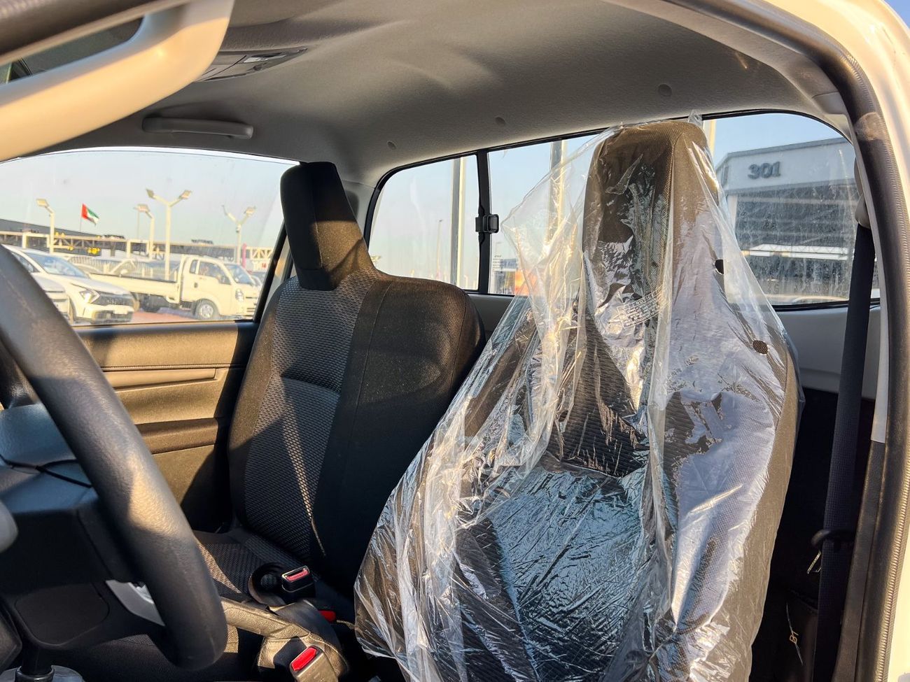 Toyota Hilux EXPORT PRICE - TOYOTA HILUX SC DLX 2.4L DSL