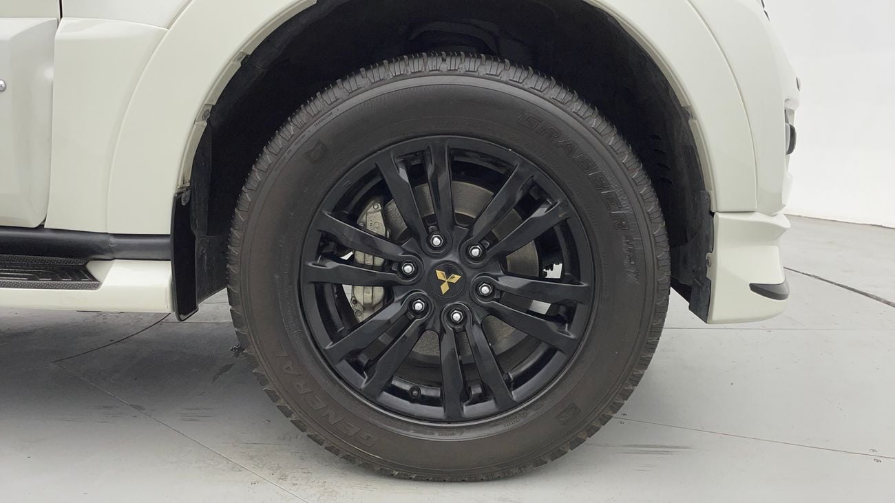 Mitsubishi Pajero SIGNATURE EDITION 3.8 | Zero Down Payment | Free Home Test Drive