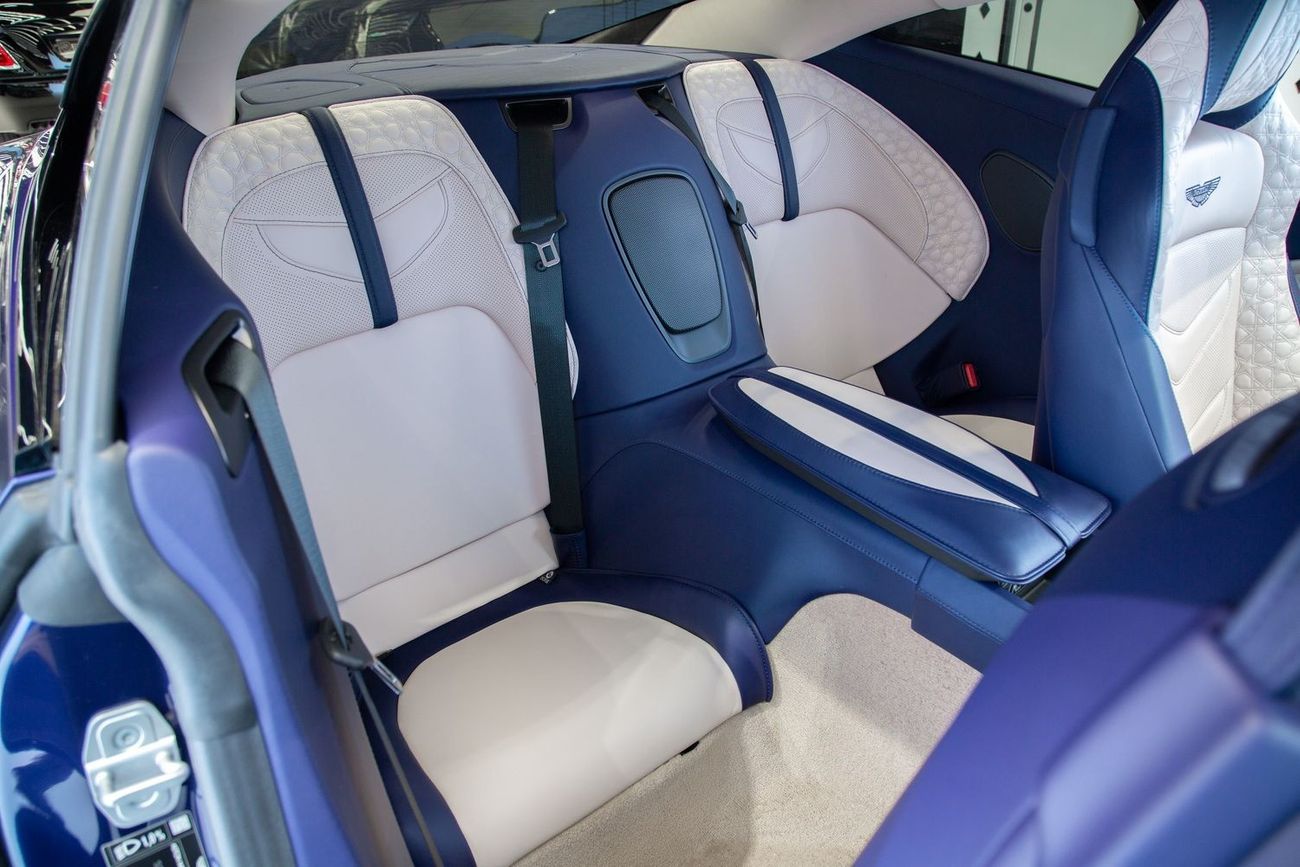 Aston Martin DBS Superleggera Aston Martin DBS Superleggara Arabesque Edition