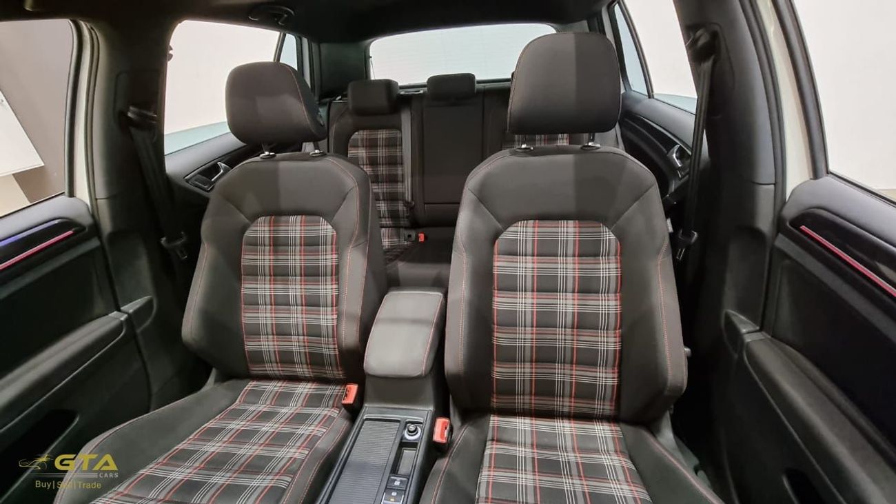 Volkswagen Golf 2017 Volkswagen GTI, Volkswagen Warranty-Full Service History, GCC