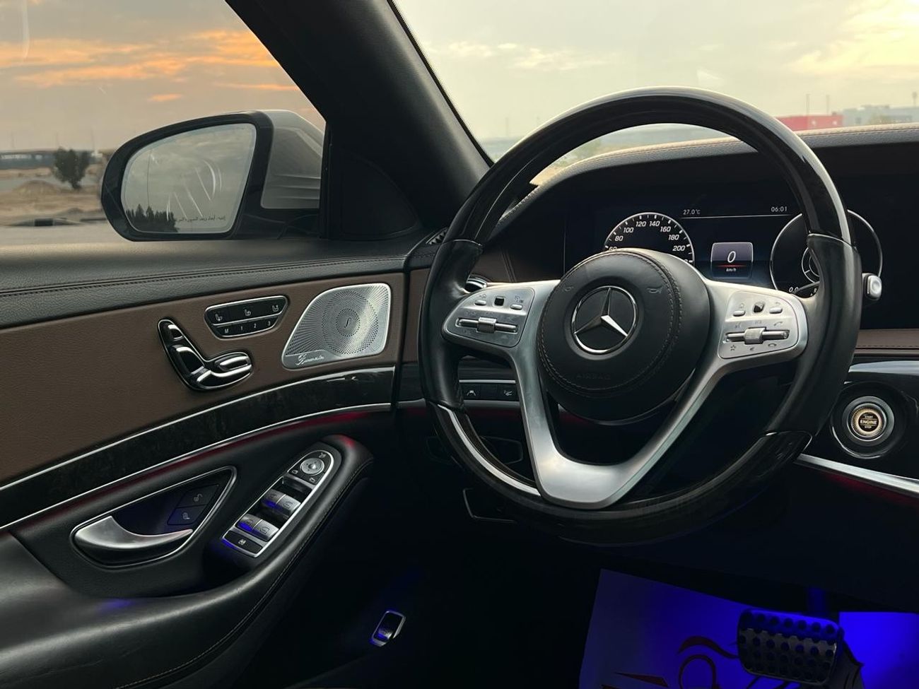 Mercedes-Benz S 560 Std Mercedes benz S560 Model 2018 GCC SPECS, original paint no accident.