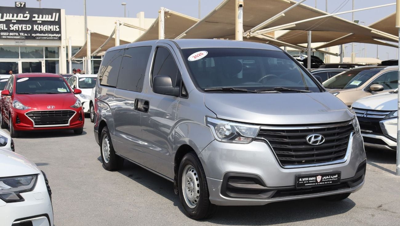 Used Hyundai H-1 HYUNDAI H1 GCC in excellent condition,9 Seats