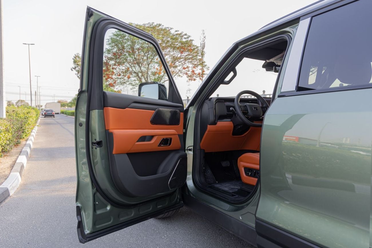 روكس 01 STD ROX 01 | 7 Seater | Hybrid SUV | Fully Loaded