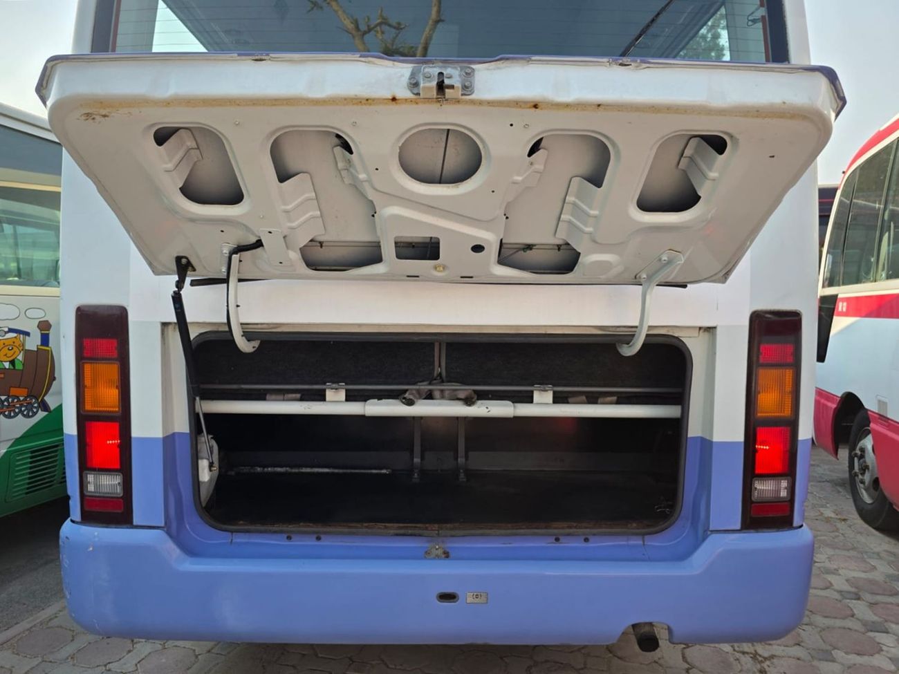 Nissan Civilian NISSAN CIVILIAN BUS RHD 2001 MODEL 4.1 L DIESEL AUTOMATIC(PM05297)