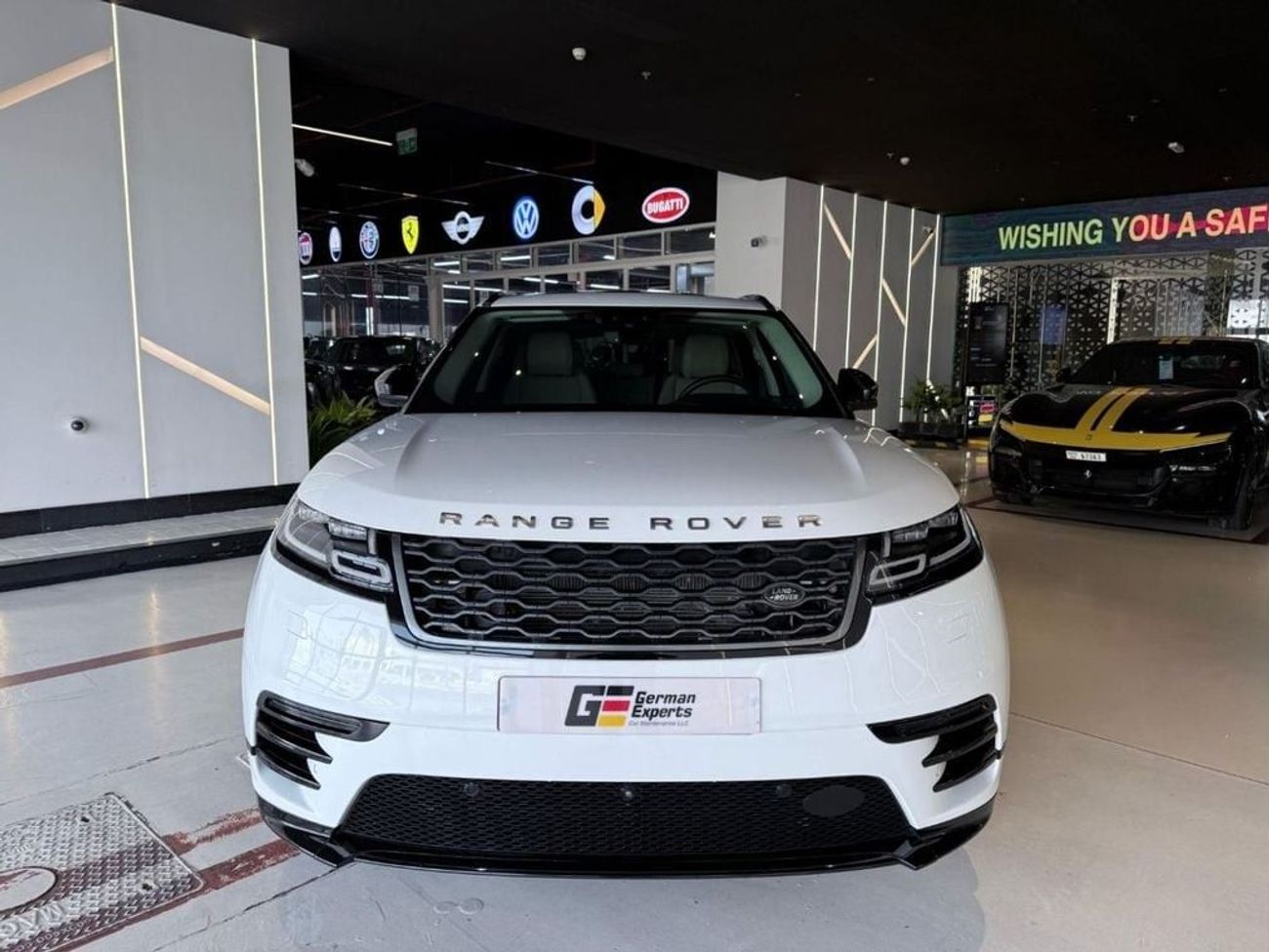 لاند روفر رينج روفر فيلار P250 R-Dynamic S 2.0L 2019 VELAR R DYNAMIC SE P250 / 40,000 KM / Warranty Available up on request