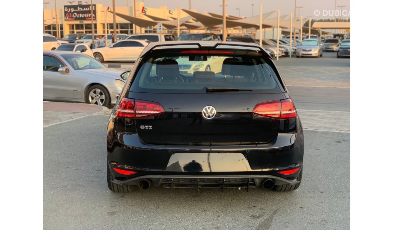 فولكس واجن جولف Volkswagen Golf GTI_Gcc_2014_Excellent_Condition _Full option